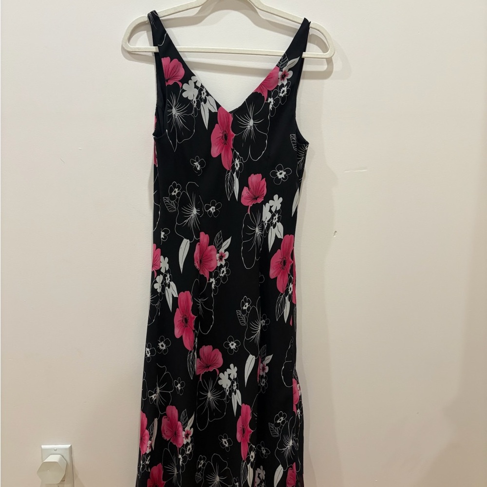 black & pink hibiscus summer vacation dress